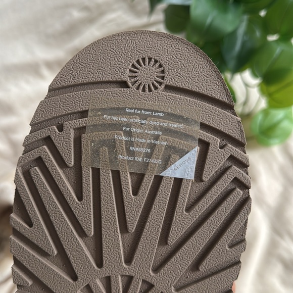 UGG DISQUETTE SLIPPERS CHESTNUT SIZE 9 - Picture 8 of 8